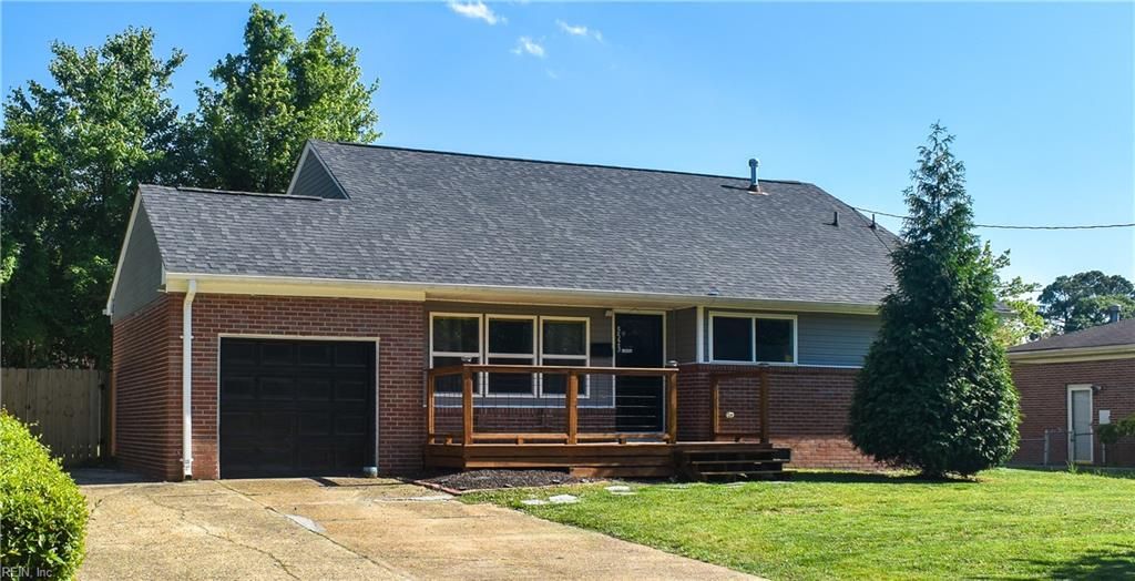 Photo of 5523 Sandpiper Lane, Norfolk, VA 23502 (MLS # 10634263)