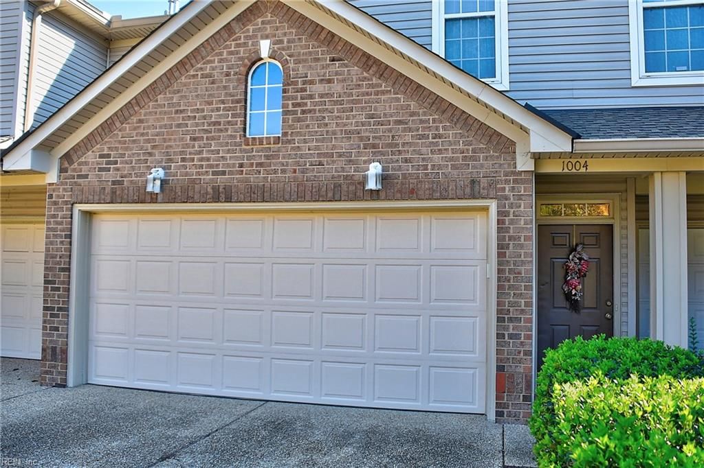 Photo of 1004 Grand Oak Lane, Virginia Beach, VA 23455 (MLS # 10609012)