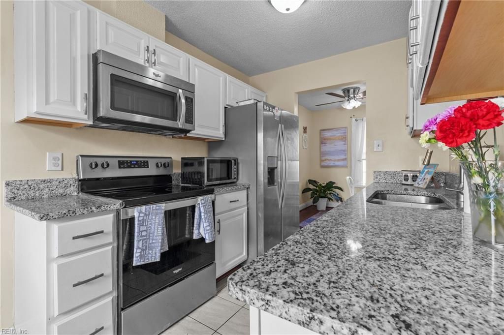 Photo of 3707 Sylvan Lane, Virginia Beach, VA 23453 (MLS # 10604408)