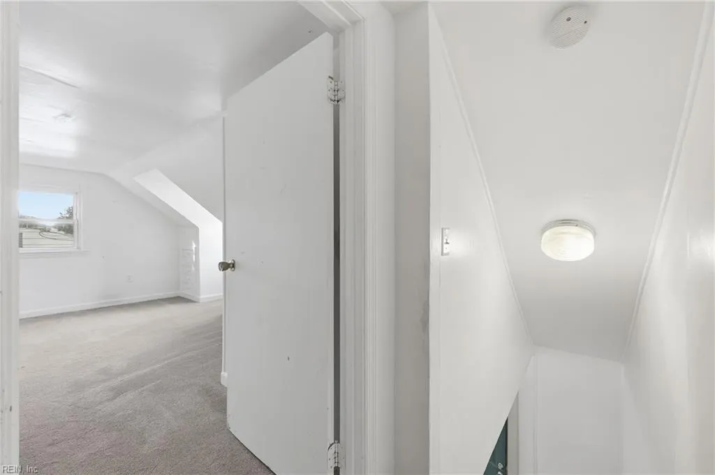 Portsmouth, Virginia 23701, United States, 4 Bedrooms Bedrooms, ,1 BathroomBathrooms,Residential,Active,244111