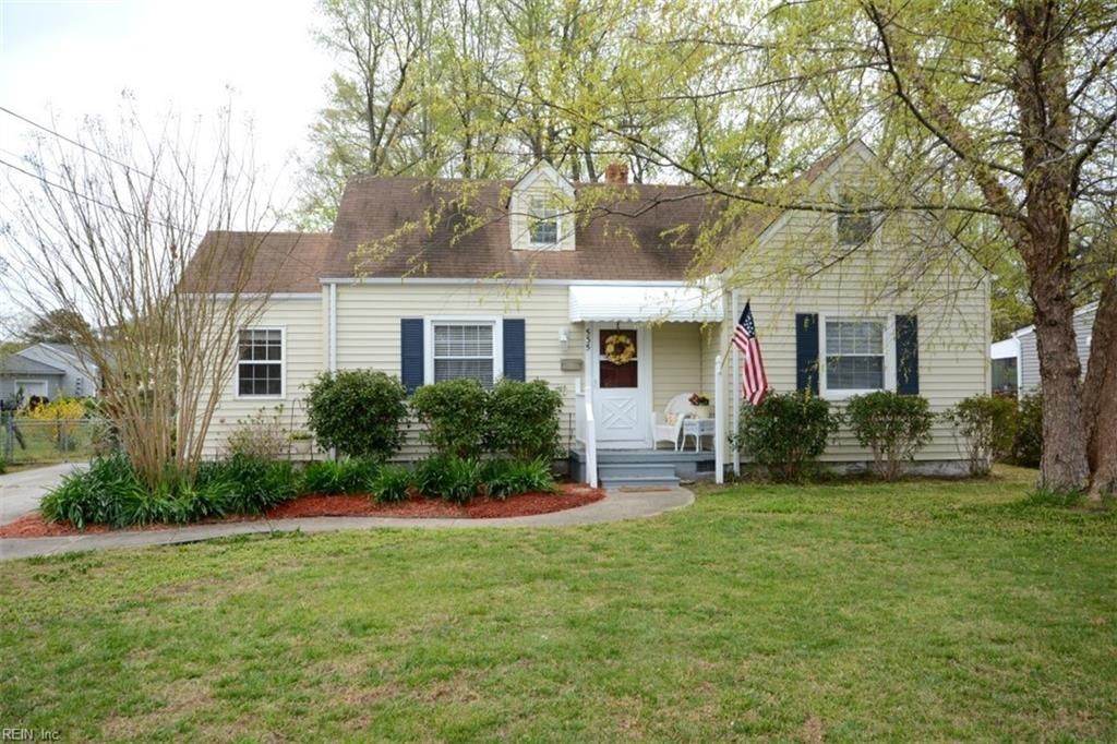 Photo of 535 Fishermans Road, Norfolk, VA 23503 (MLS # 10627345)