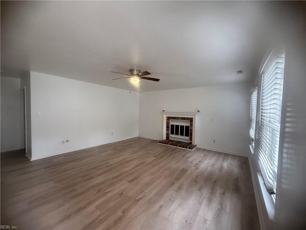 Photo of 1109 Mill Lake Quarter, Chesapeake, VA 23320 (MLS # 10607842)