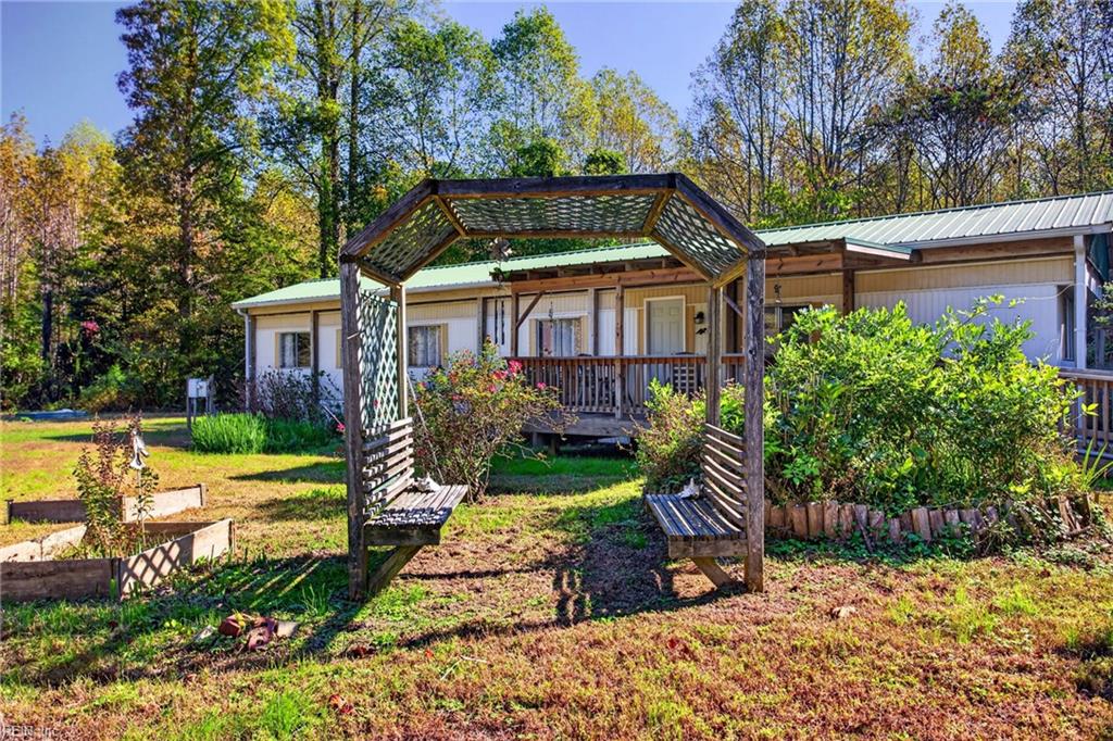 Photo of 12627 George Washington Memorial Highway, Saluda, VA 23149 (MLS # 10659450)