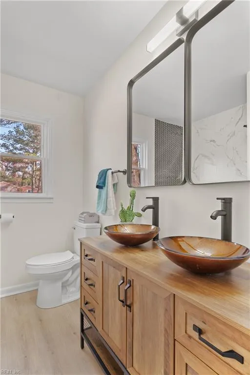 Suffolk, Virginia 23434, United States, 4 Bedrooms Bedrooms, ,2 BathroomsBathrooms,Residential,Pending,26351