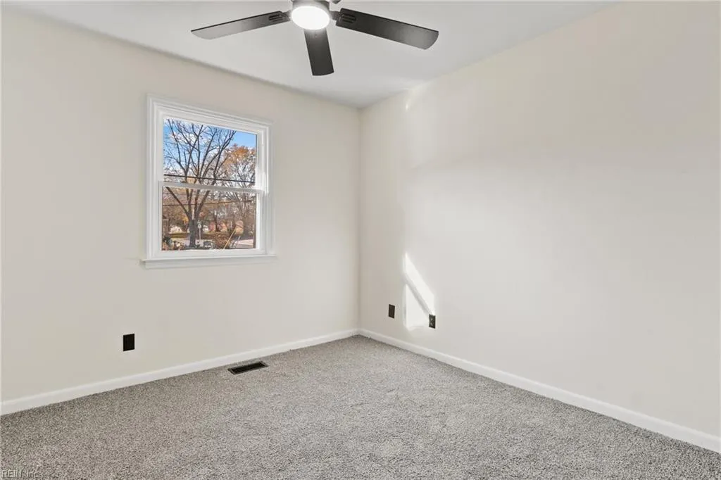 Suffolk, Virginia 23434, United States, 4 Bedrooms Bedrooms, ,2 BathroomsBathrooms,Residential,Pending,26351