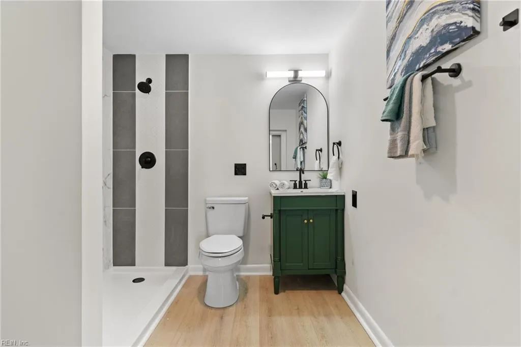 Suffolk, Virginia 23434, United States, 4 Bedrooms Bedrooms, ,2 BathroomsBathrooms,Residential,Pending,26351