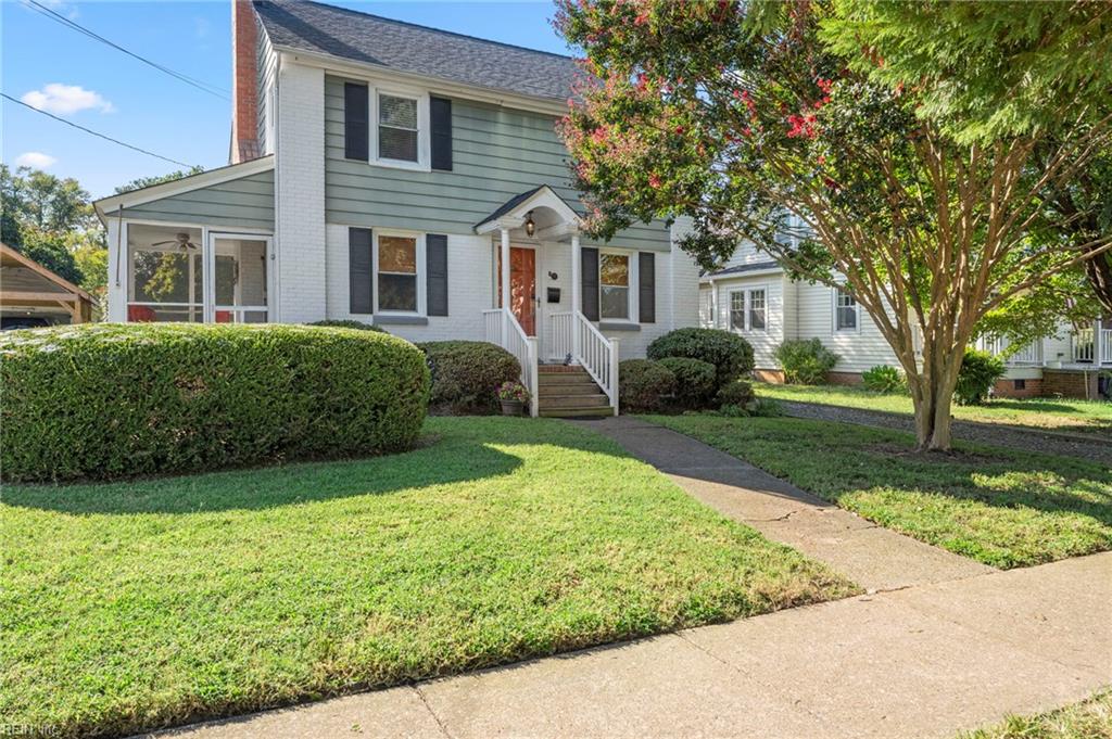 Photo of 35 Manteo Avenue, Hampton, VA 23661 (MLS # 10653450)