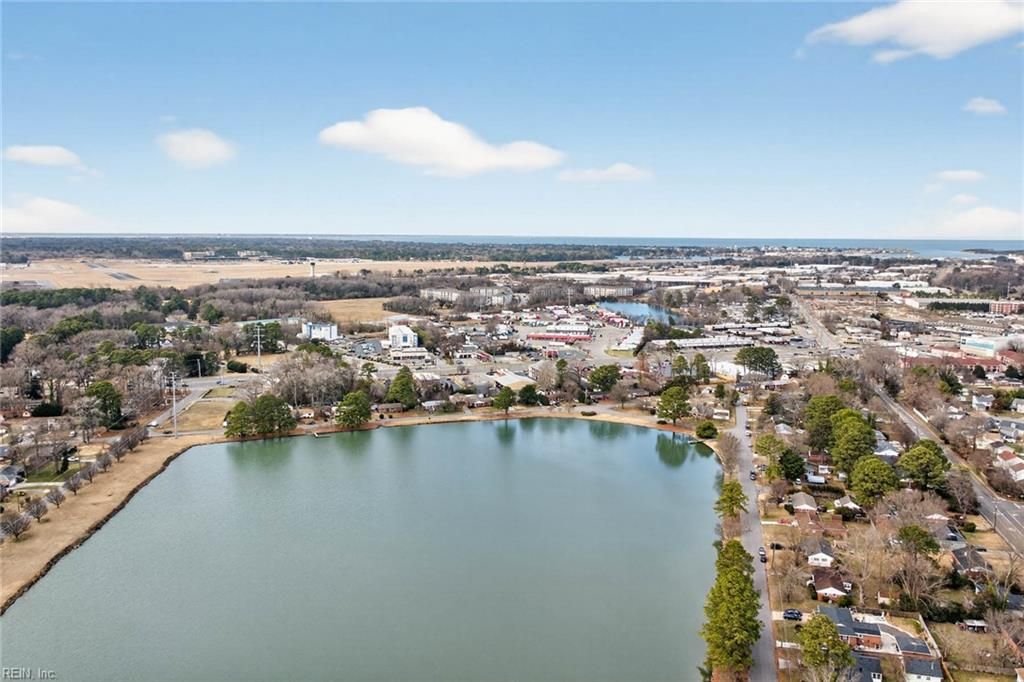 Photo of 1033 Sanford Avenue, Virginia Beach, VA 23455 (MLS # 10621178)