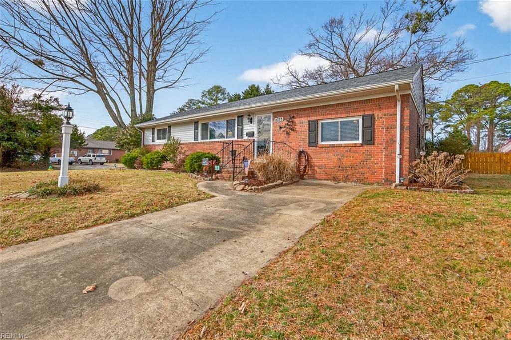Photo of 1033 Sanford Avenue, Virginia Beach, VA 23455 (MLS # 10621178)