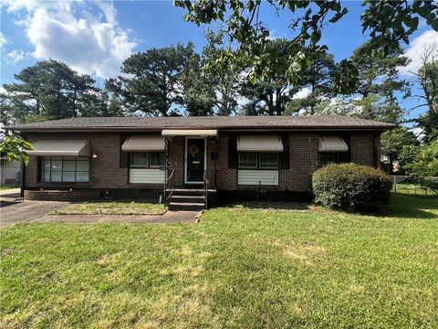 Single Family Residence in Portsmouth VA 1106 Horne Avenue.jpg