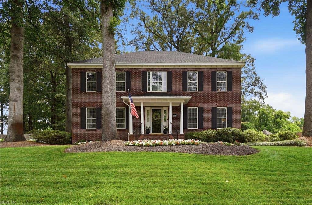 Photo of 505 Shadow Brooke Drive, Chesapeake, VA 23320 (MLS # 10639316)