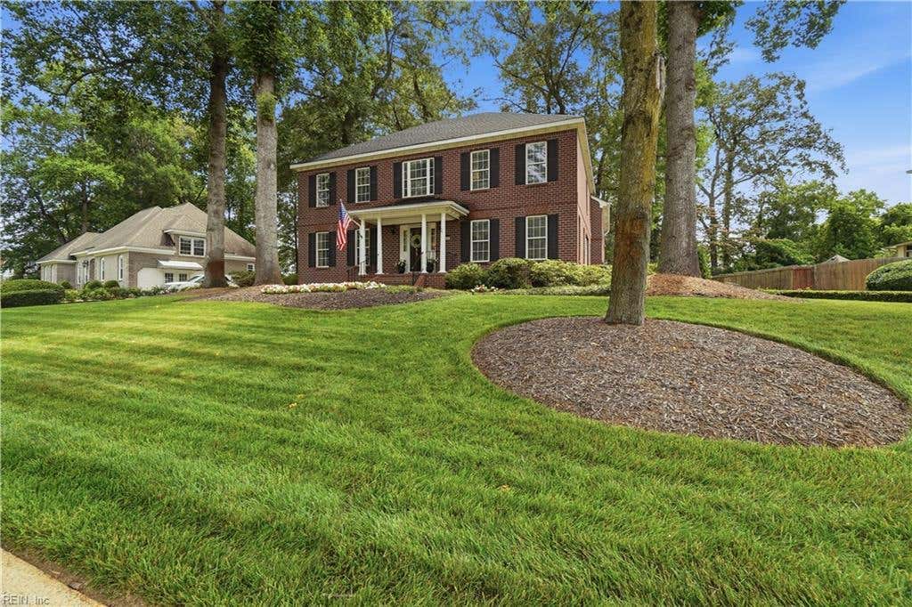 Photo of 505 Shadow Brooke Drive, Chesapeake, VA 23320 (MLS # 10639316)