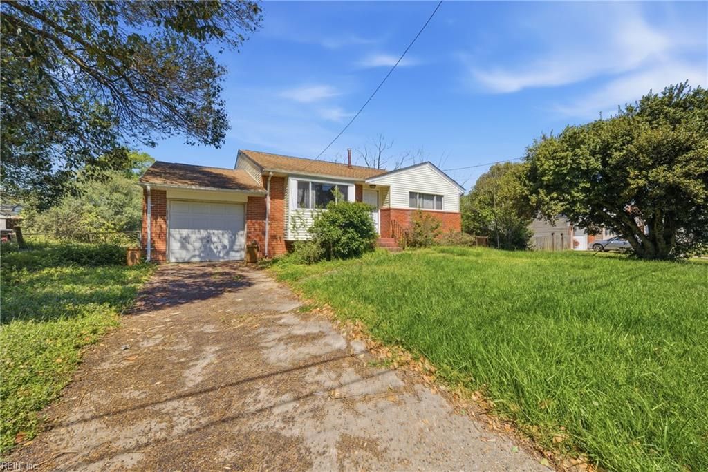 Photo of 529 Longfellow Avenue, Virginia Beach, VA 23462 (MLS # 10629406)