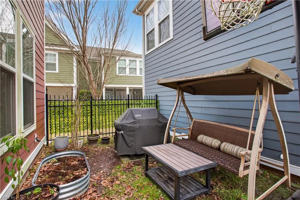 Suffolk, Virginia 23435, United States, 4 Bedrooms Bedrooms, ,3 BathroomsBathrooms,Residential,Active,254096