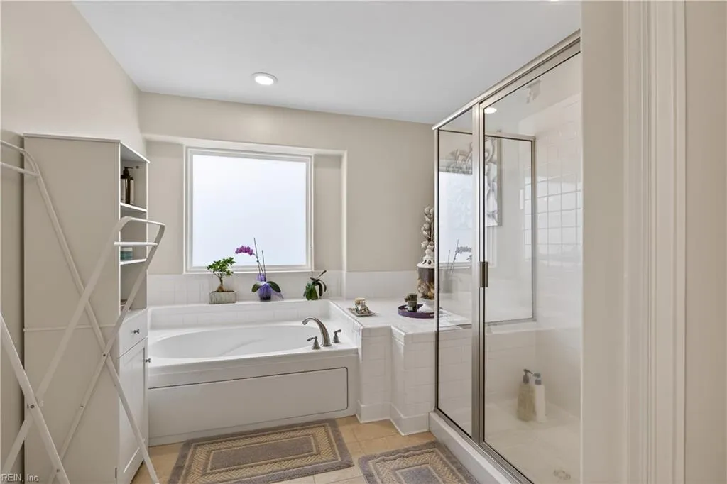 Suffolk, Virginia 23435, United States, 4 Bedrooms Bedrooms, ,3 BathroomsBathrooms,Residential,Active,254096