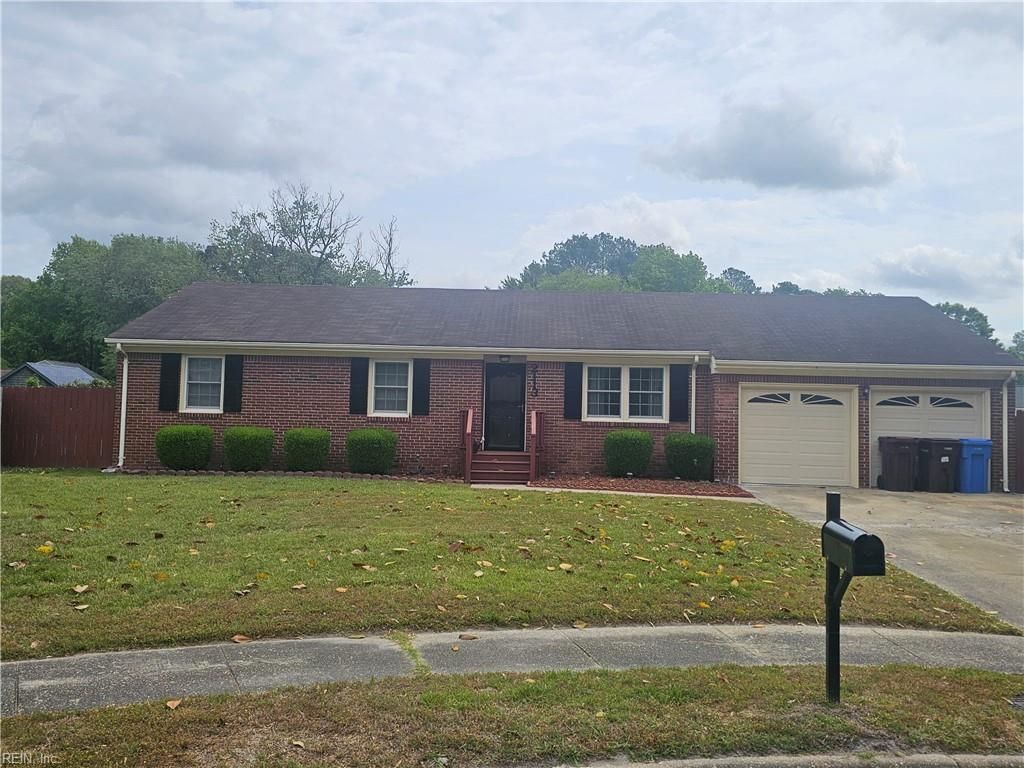 Photo of 2113 Hollins Court, Chesapeake, VA 23320 (MLS # 10633958)