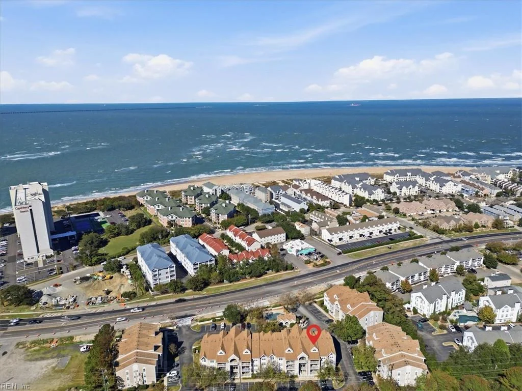 2221 Lesner Crescent Unit #202