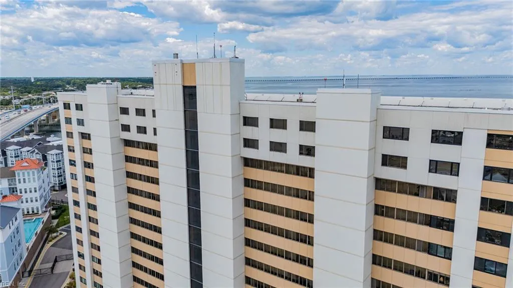 Virginia Beach, Virginia 23451, United States, 2 Bedrooms Bedrooms, ,2 BathroomsBathrooms,Residential,Active,200222