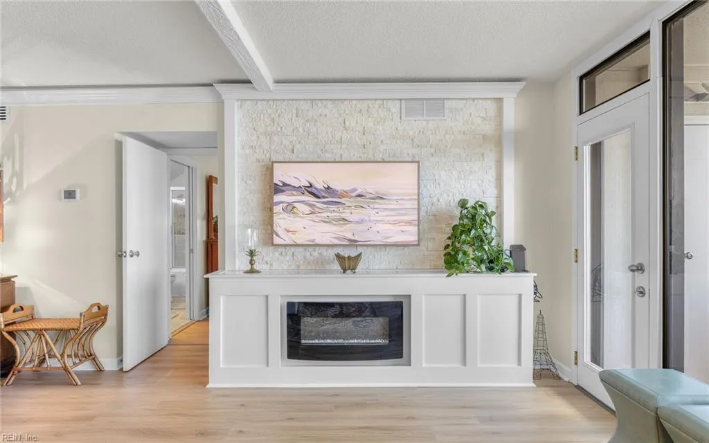 Virginia Beach, Virginia 23451, United States, 2 Bedrooms Bedrooms, ,2 BathroomsBathrooms,Residential,Active,200222