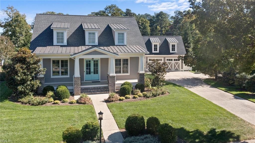 Photo of 10967 Live Oak Court, Midlothian, VA 23113 (MLS # 10606596)