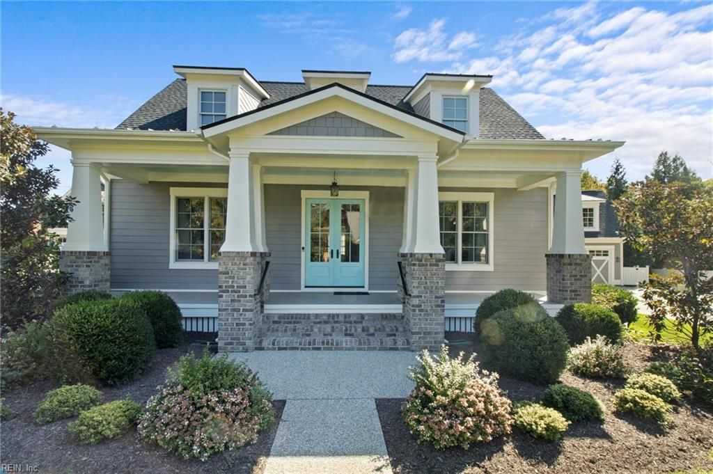 Photo of 10967 Live Oak Court, Midlothian, VA 23113 (MLS # 10606596)