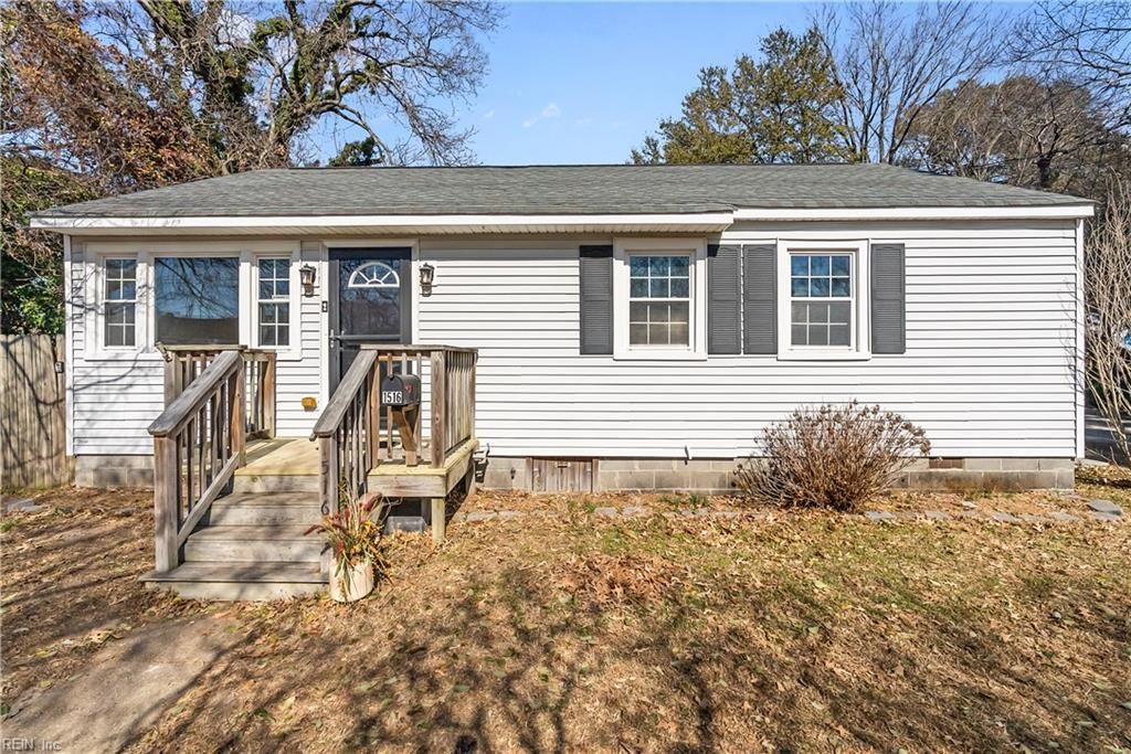 Photo of 1516 Baychester Avenue, Norfolk, VA 23503 (MLS # 10619639)