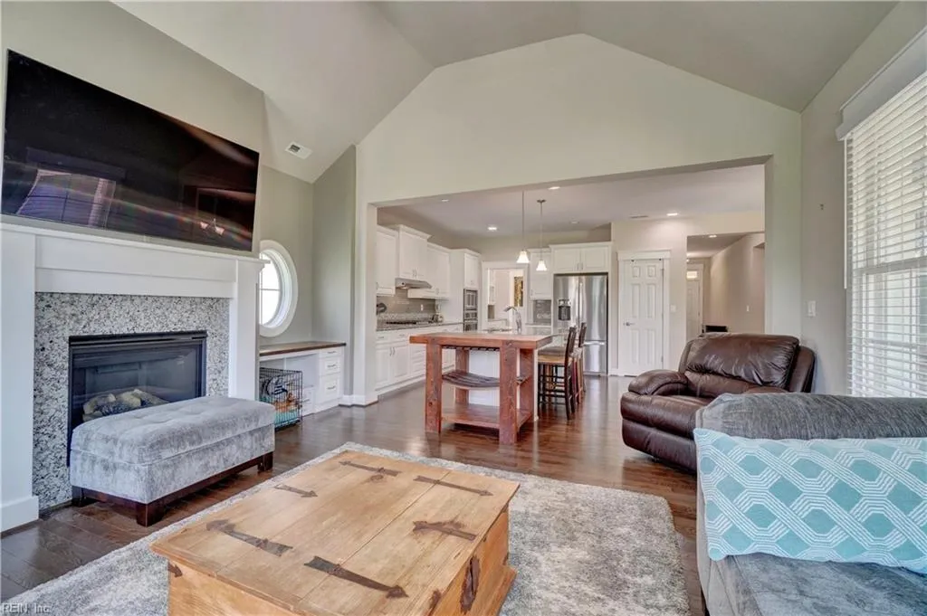 Suffolk, Virginia 23435, United States, 4 Bedrooms Bedrooms, ,4 BathroomsBathrooms,Residential,Active,165906