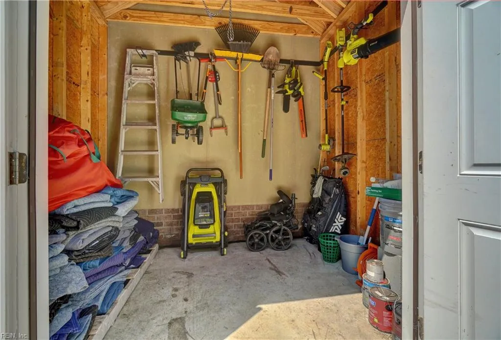 Suffolk, Virginia 23435, United States, 4 Bedrooms Bedrooms, ,4 BathroomsBathrooms,Residential,Active,165906