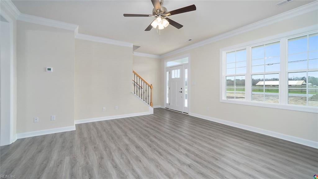 765 Greenway RD