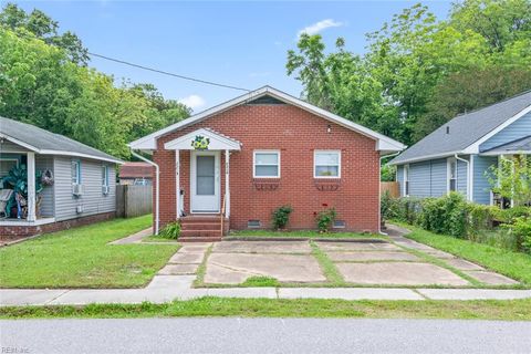 221 Herbert AVE Hampton VA 23664