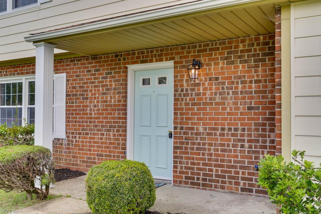 205 Captains CT