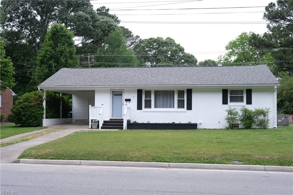 Photo of 57 Peters Lane, Newport News, VA 23606 (MLS # 10634099)
