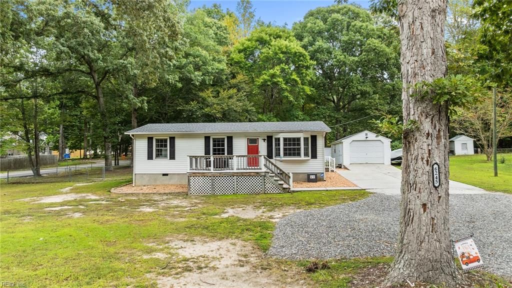 Photo of 6245 Glenns Road, Gloucester, VA 23061 (MLS # 10622852)