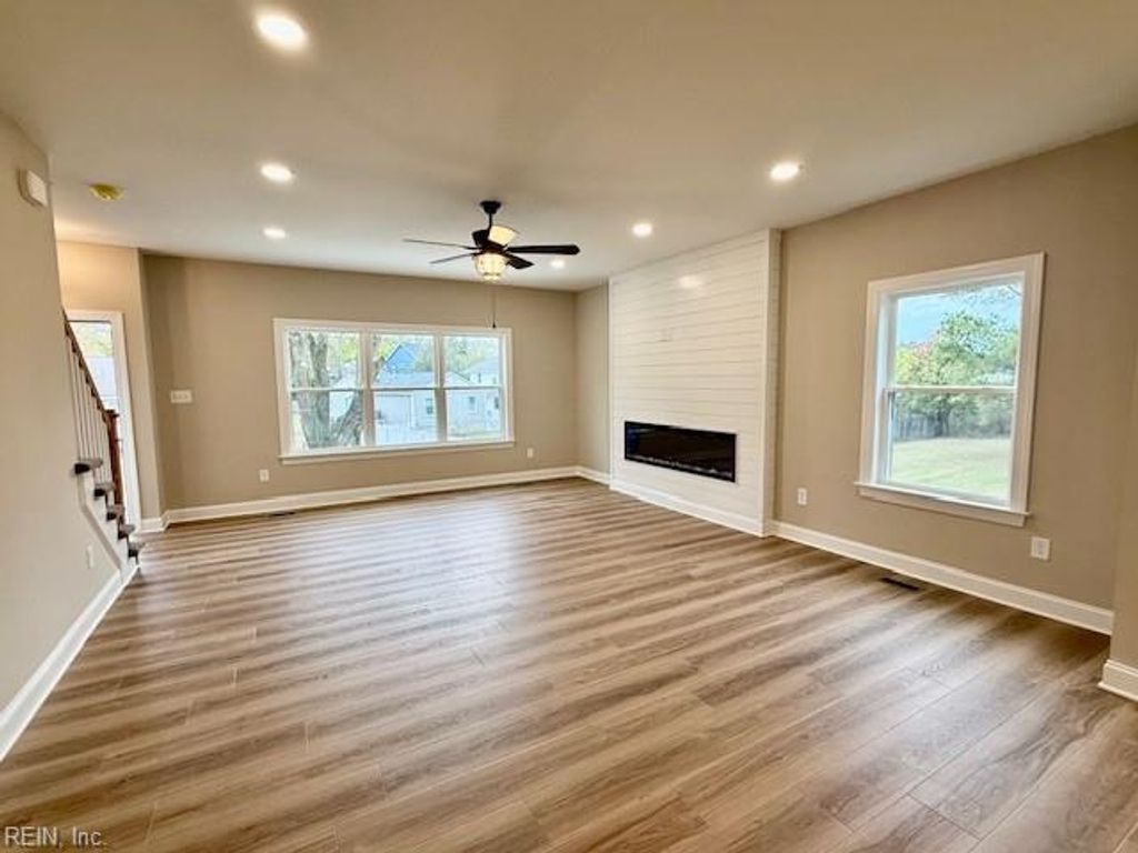 Photo of 1 Jewel Lane, Hampton, VA 23664 (MLS # 10619153)