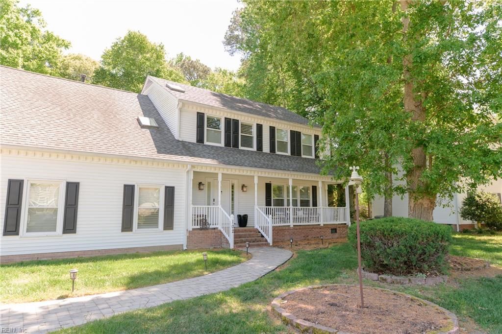 Photo of 102 Stevens Court, Yorktown, VA 23693 (MLS # 10631585)