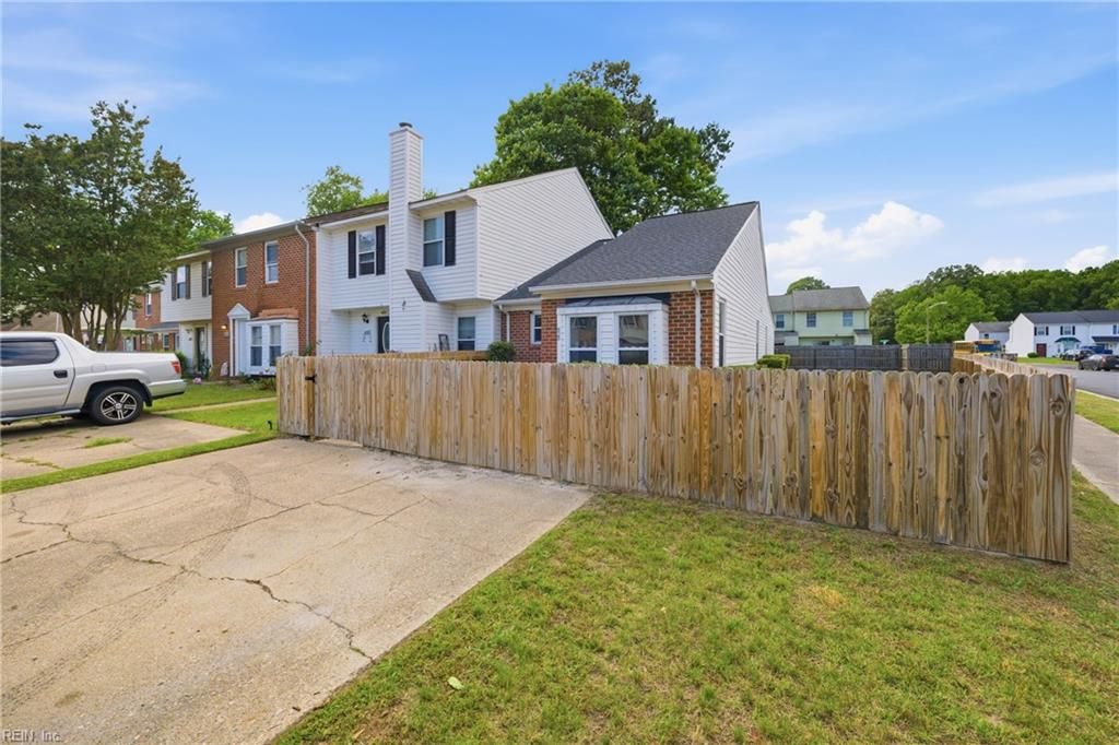 Photo of 625 Cedar Springs Ct CT, Virginia Beach, VA 23462 (MLS # 10634954)