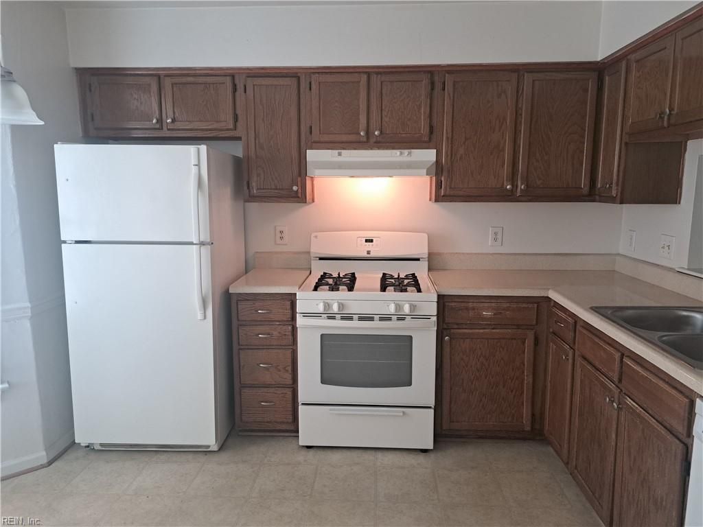 Photo of 1635 Mantane Arch, Virginia Beach, VA 23454 (MLS # 10619002)