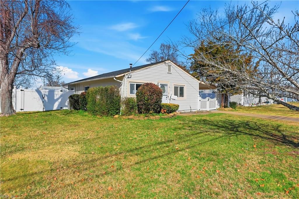 Photo of 3540 Chester Street, Virginia Beach, VA 23452 (MLS # 10621469)