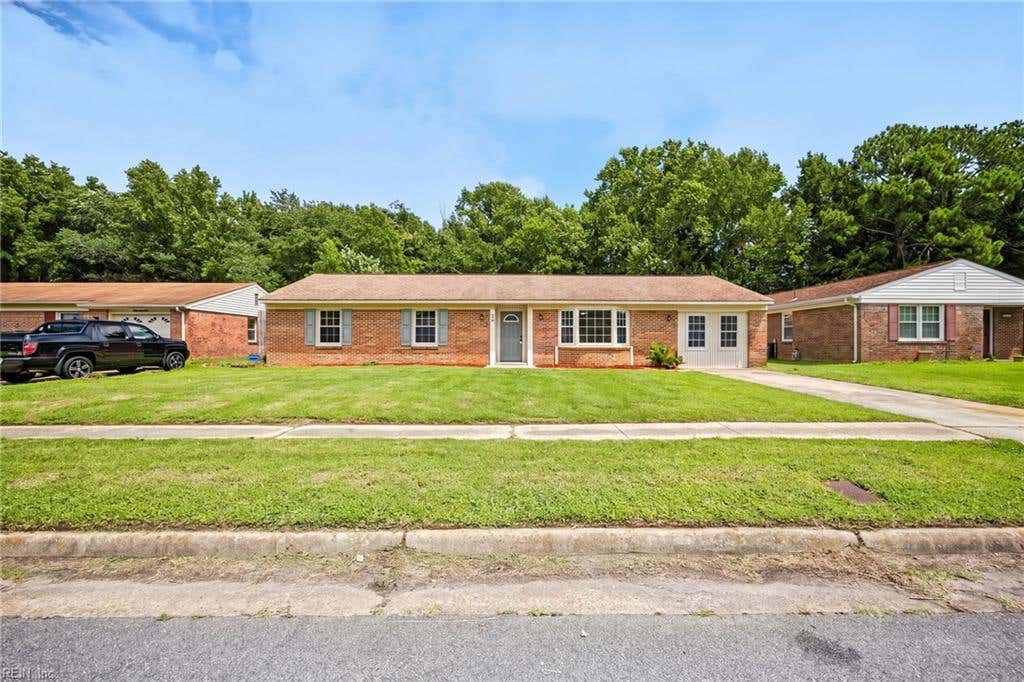 Photo of 978 Strickland Boulevard, Virginia Beach, VA 23464 (MLS # 10648005)