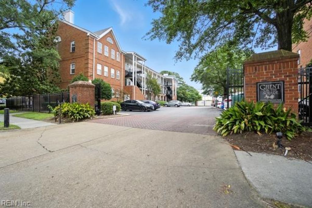 Photo of 101 Westover Avenue #201, Norfolk, VA 23507 (MLS # 10612209)