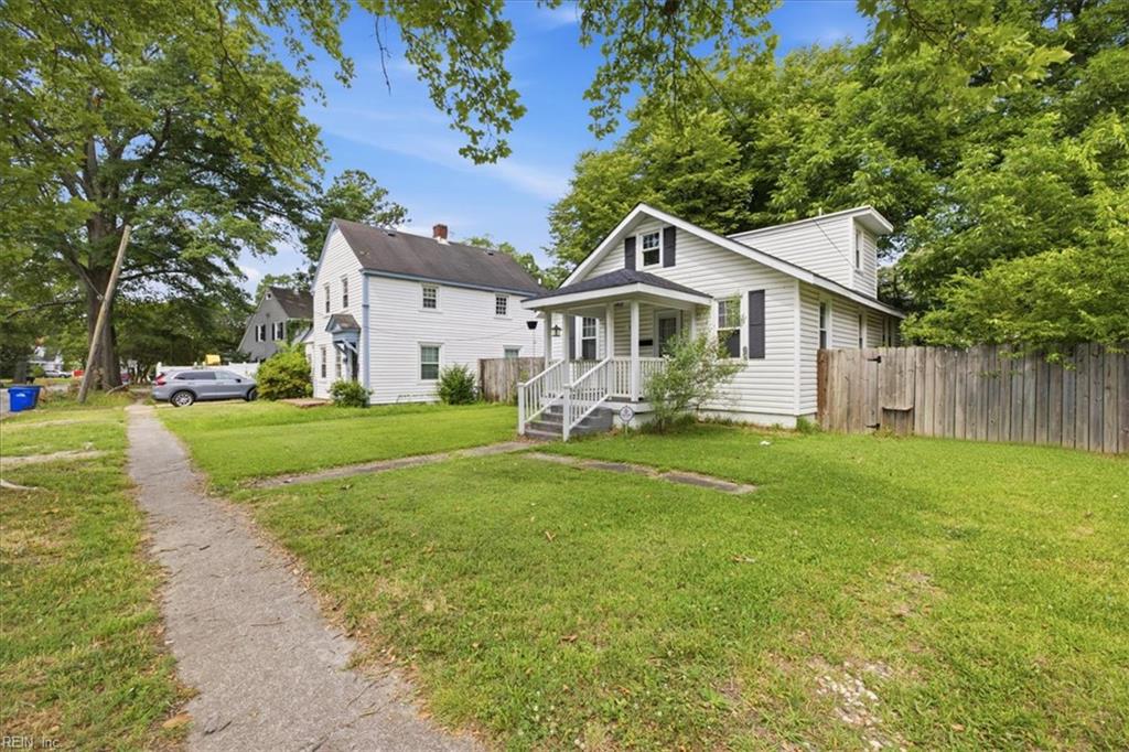 Photo of 91 Gillis Road, Portsmouth, VA 23702 (MLS # 10652958)