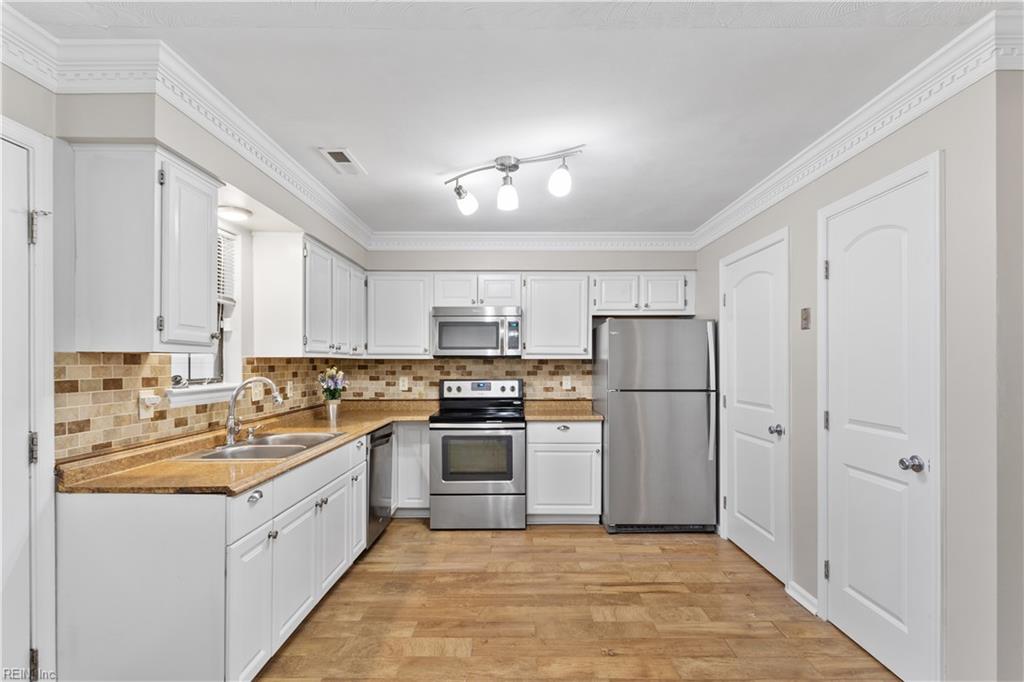 1048 Wilmington ST