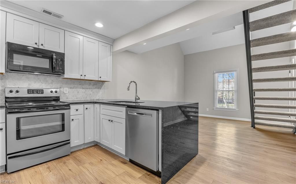 Photo of 1206 Stockley Gardens #405, Norfolk, VA 23517 (MLS # 10627356)