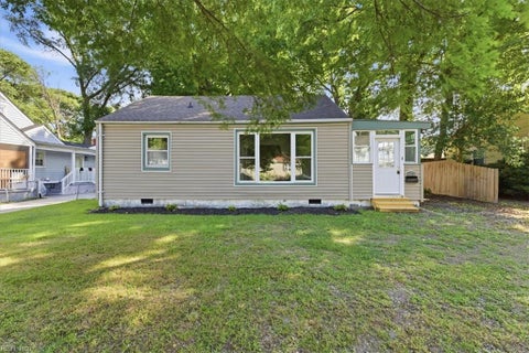 Photo of 428 Biltmore Road, Norfolk, VA 23505 (MLS # 10638454)