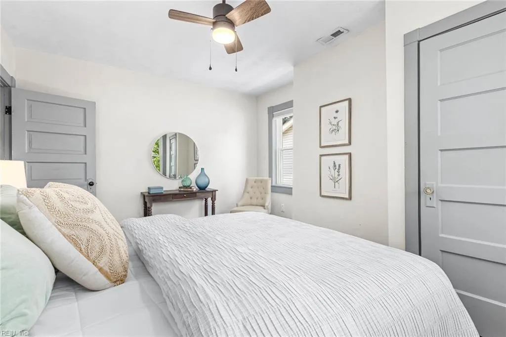 Norfolk, Virginia 23504, United States, 3 Bedrooms Bedrooms, ,2 BathroomsBathrooms,Residential,Active,160511