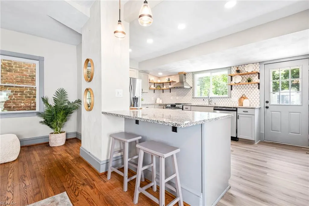 Norfolk, Virginia 23504, United States, 3 Bedrooms Bedrooms, ,2 BathroomsBathrooms,Residential,Active,160511