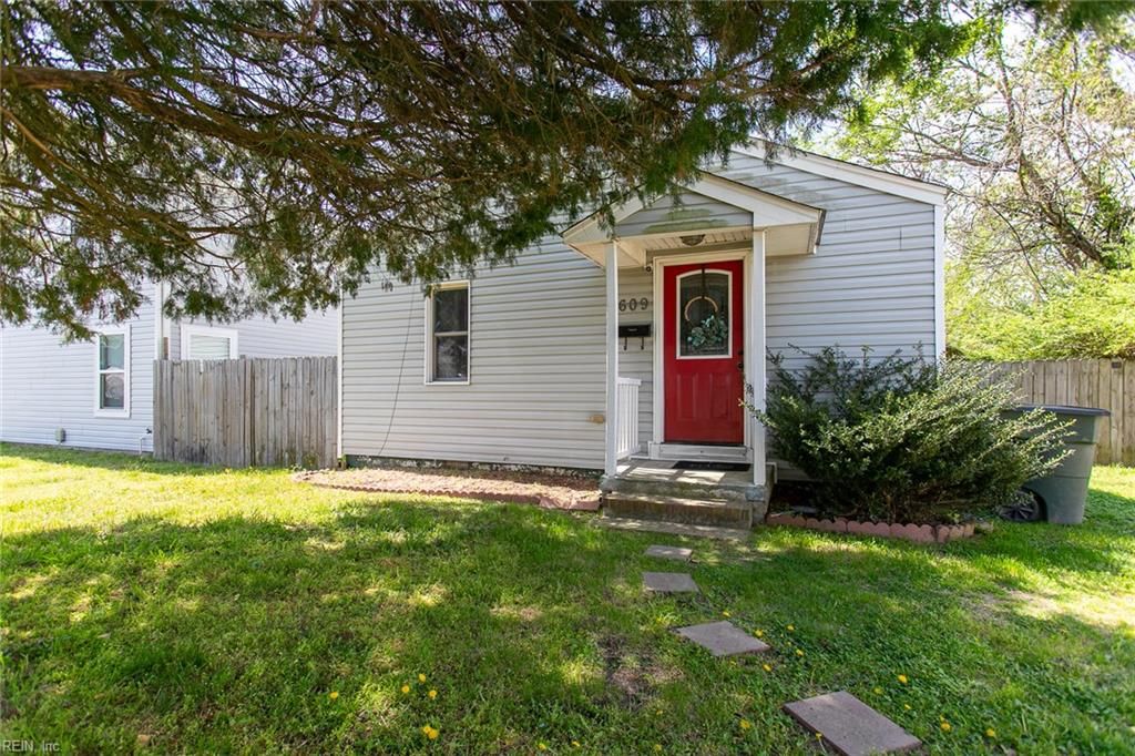 Photo of 609 Allen Street, Hampton, VA 23669 (MLS # 10628901)