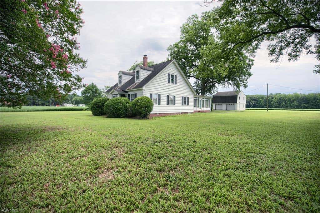 Photo of 8138 Glass Road, Hayes, VA 23072 (MLS # 10646284)