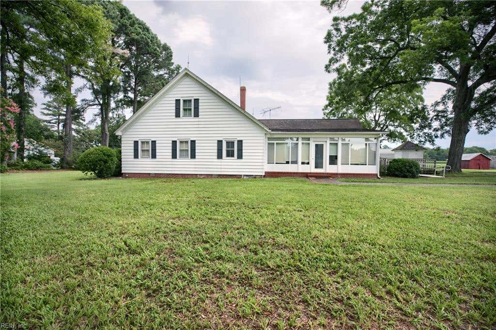 Photo of 8138 Glass Road, Hayes, VA 23072 (MLS # 10646284)