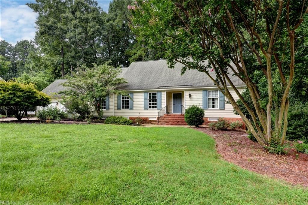 Photo of 147 Blackheath, Williamsburg, VA 23188 (MLS # 10612915)